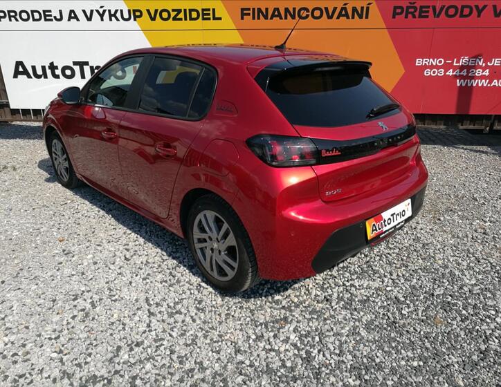 Peugeot 208 4
