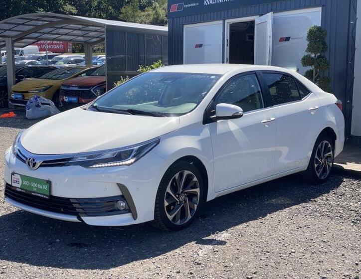 Toyota Corolla 4