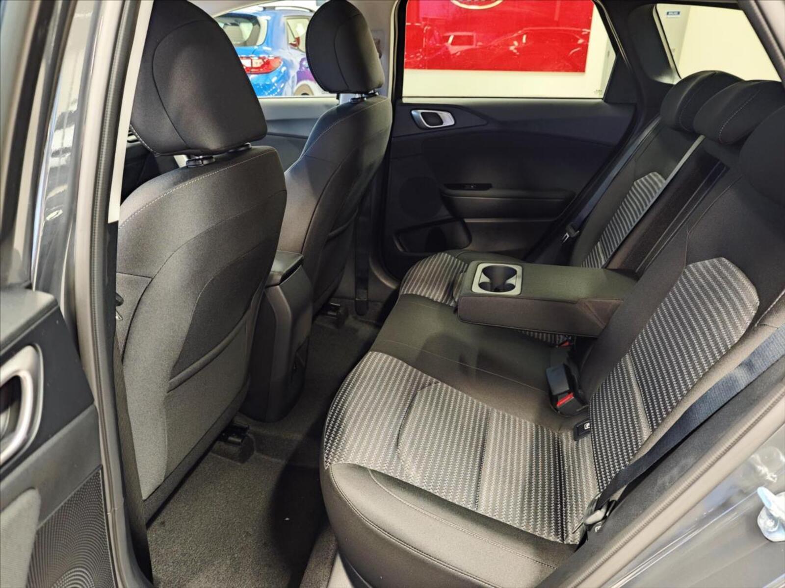KIA Ceed 12