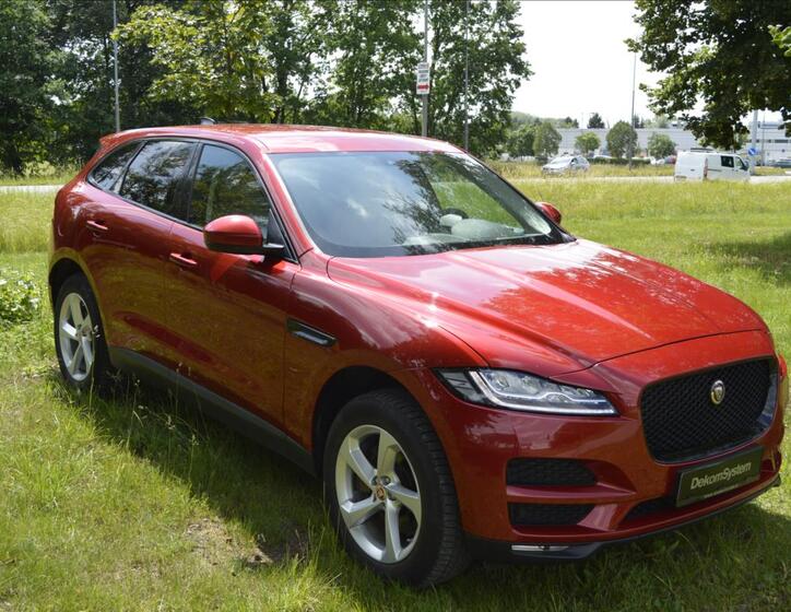 Jaguar F-Pace 3