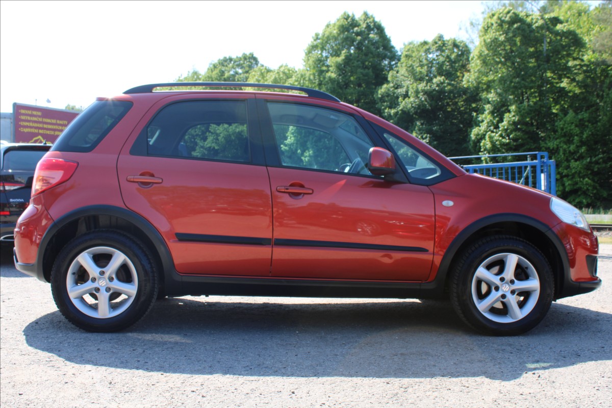 Suzuki SX4