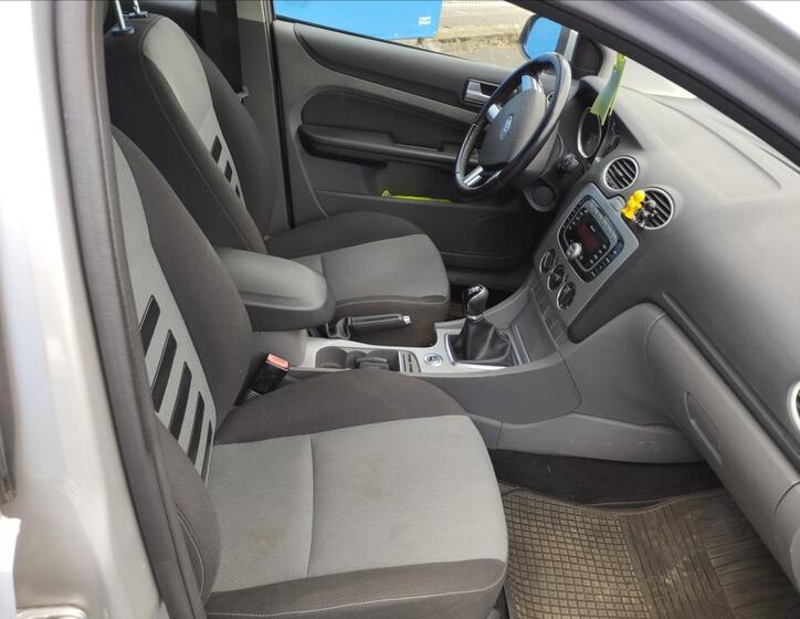 Ford Focus 8