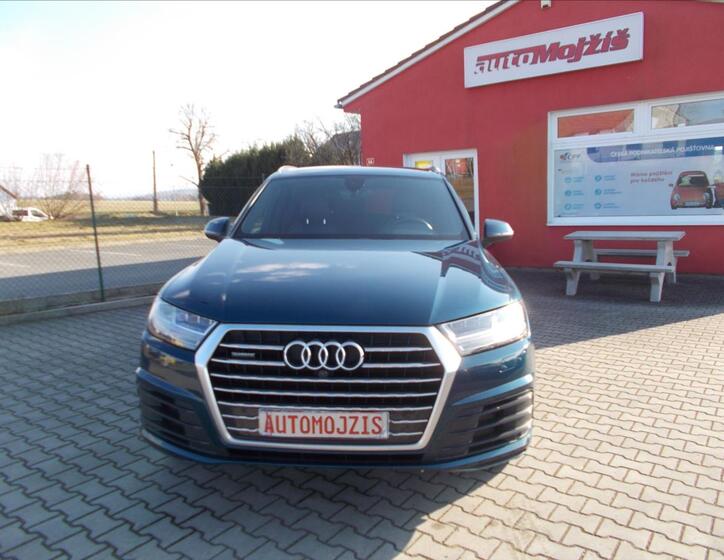Audi Q7 2