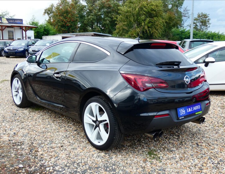 Opel Astra 4