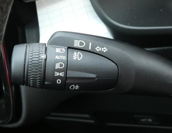 Volvo XC40 10