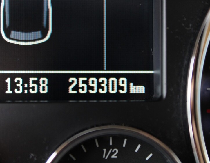 Volkswagen Touareg 9