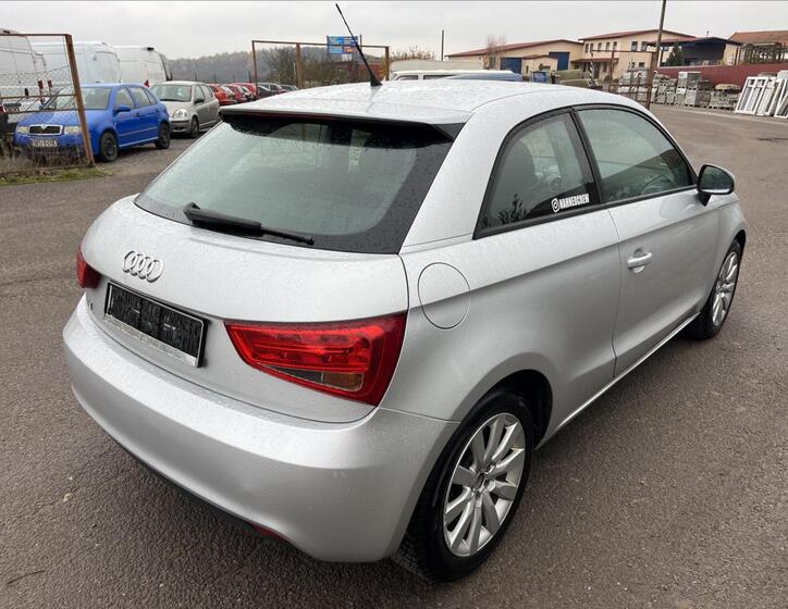 Audi A1 6