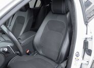 Jaguar XE 9