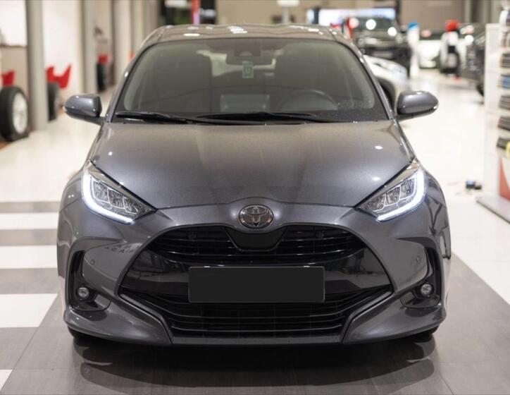 Toyota Yaris 2