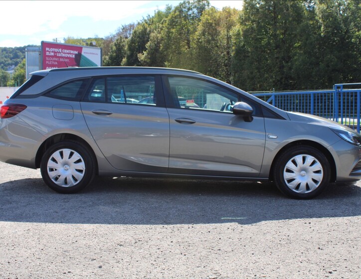 Opel Astra 4