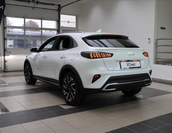 KIA XCeed 6