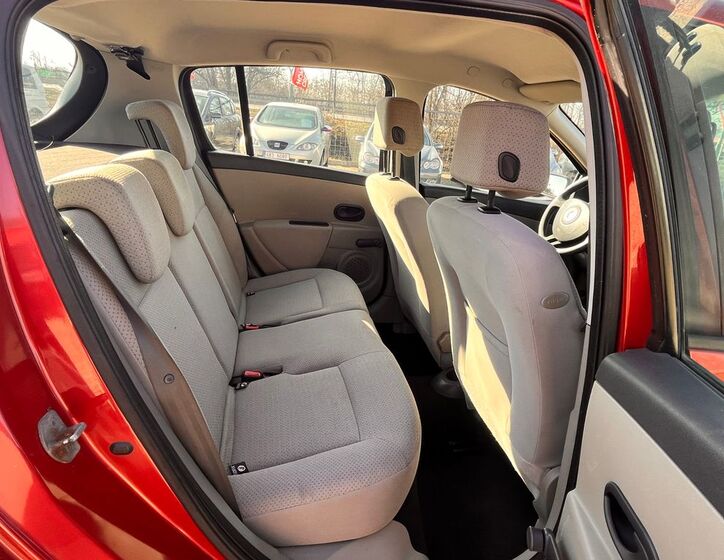 Renault Clio 20