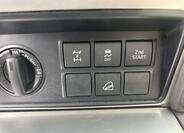 Toyota Land Cruiser 11