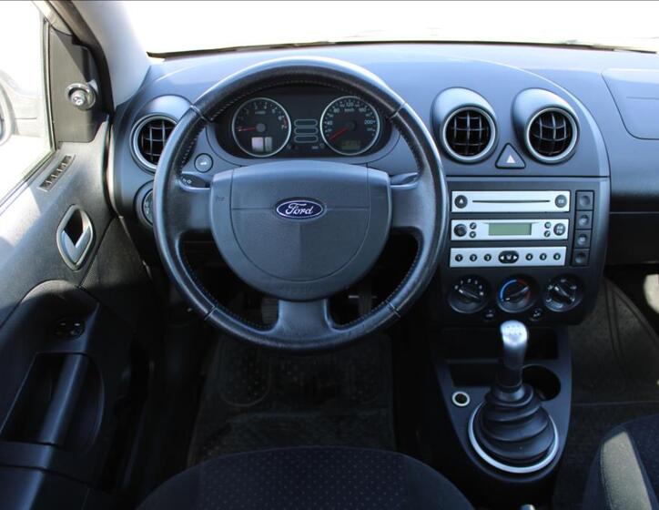 Ford Fiesta 12