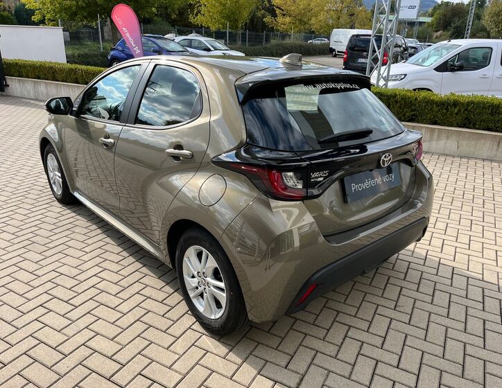Toyota Yaris 4
