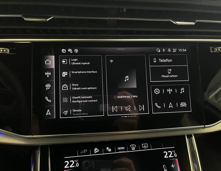 Audi Q7 10