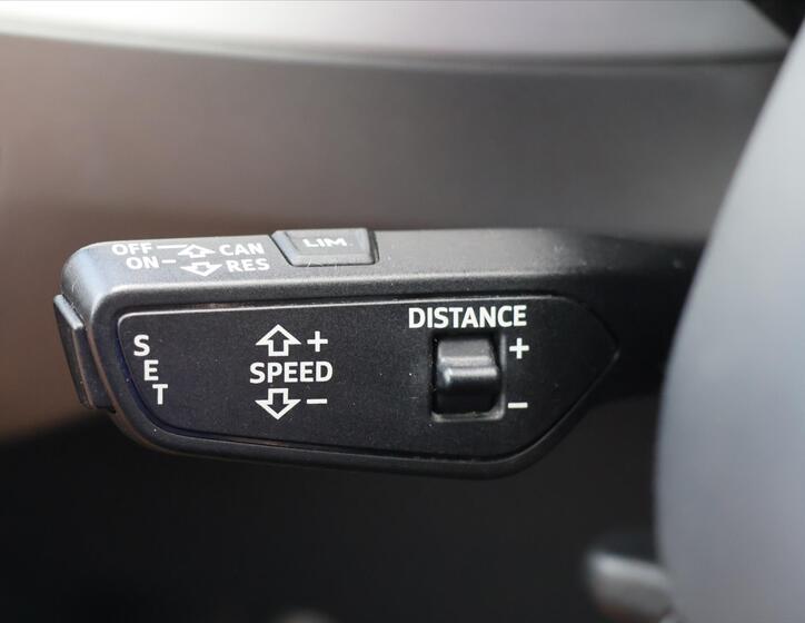 Audi SQ7 25