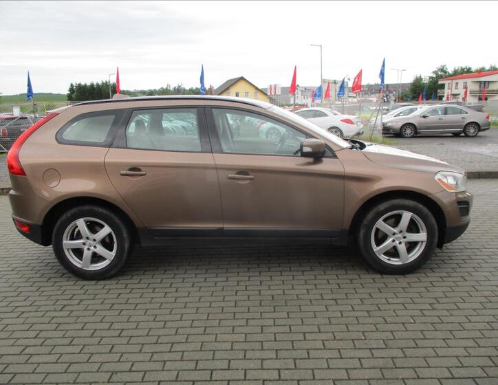 Volvo XC60 5