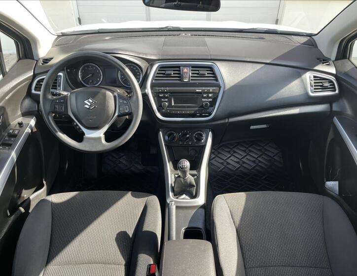 Suzuki SX4 S-Cross 11