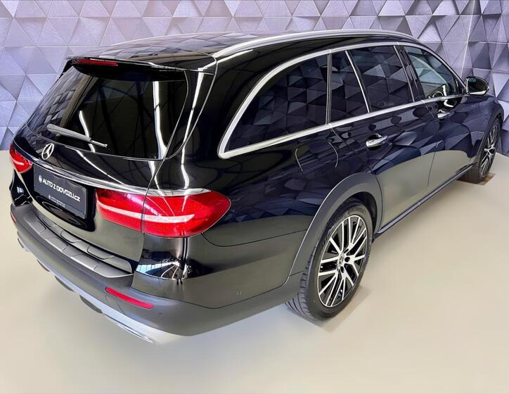 Mercedes-Benz Třídy E 7