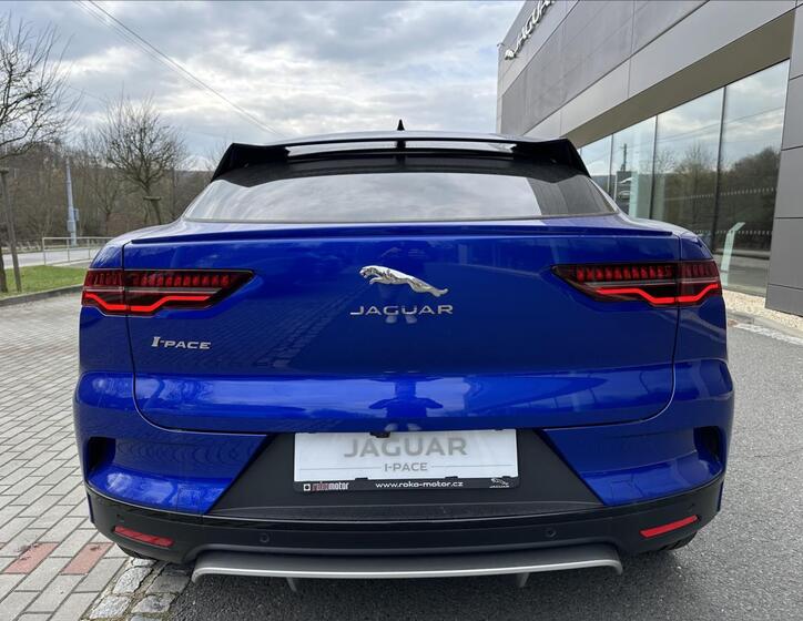 Jaguar I-Pace 8