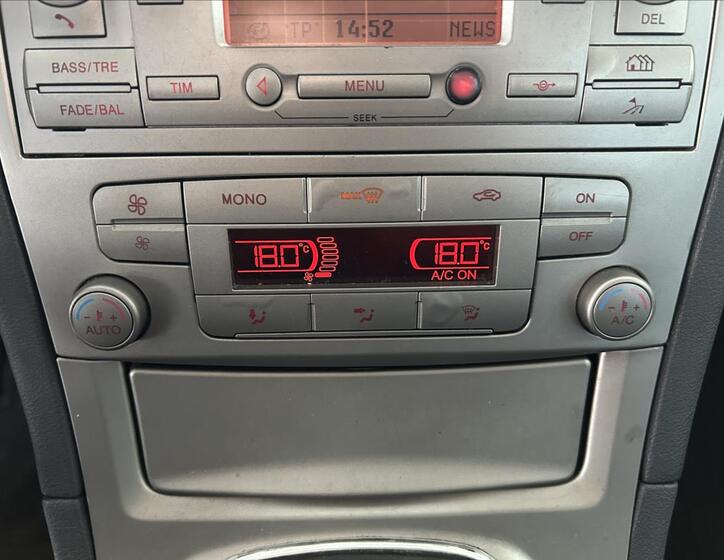 Ford S-MAX 13