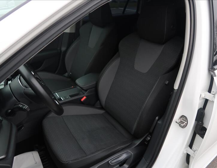 Škoda Octavia 10