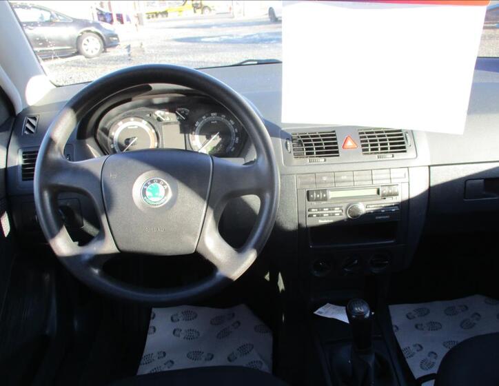 Škoda Fabia 16
