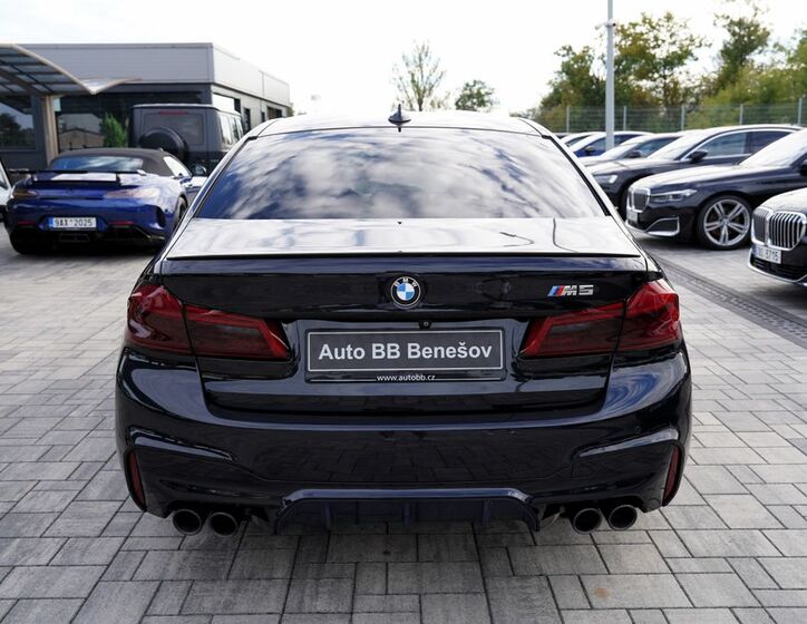 BMW M5 5
