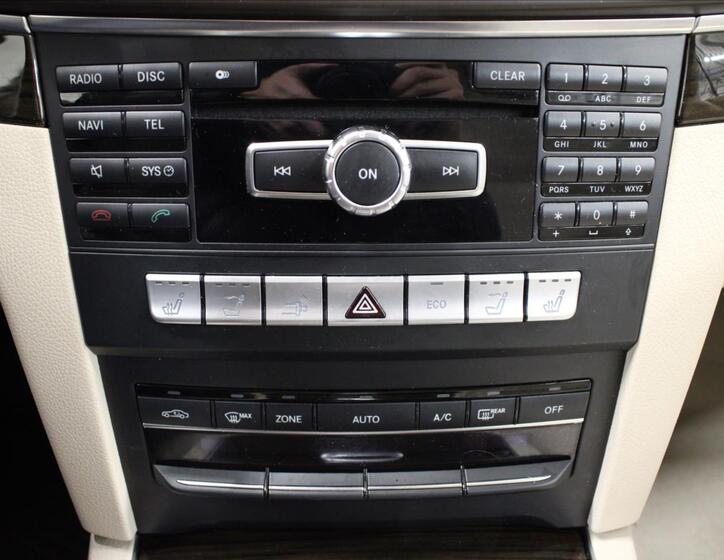 Mercedes-Benz Třídy E 32