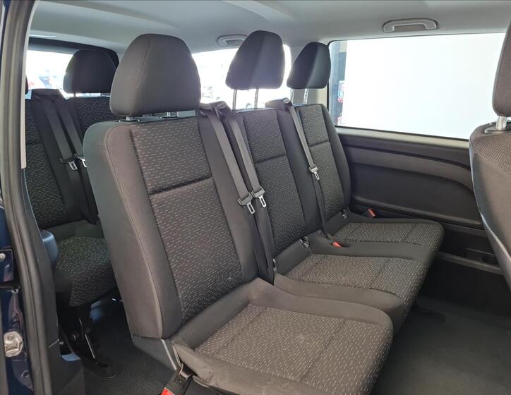 Mercedes-Benz Vito 13
