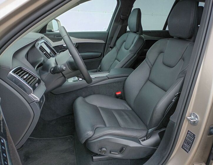 Volvo XC90 15