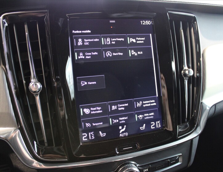Volvo V90 20