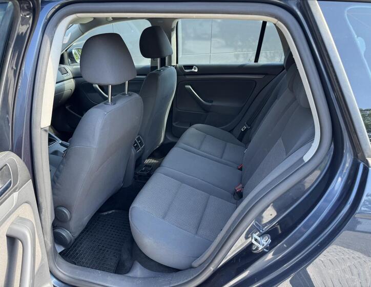 Volkswagen Golf 12