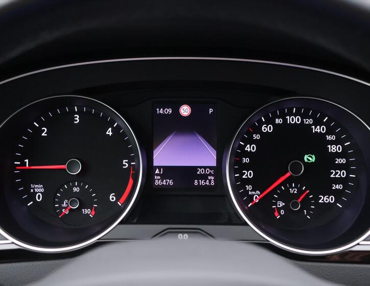 Volkswagen Passat 18