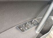Volkswagen Golf 32