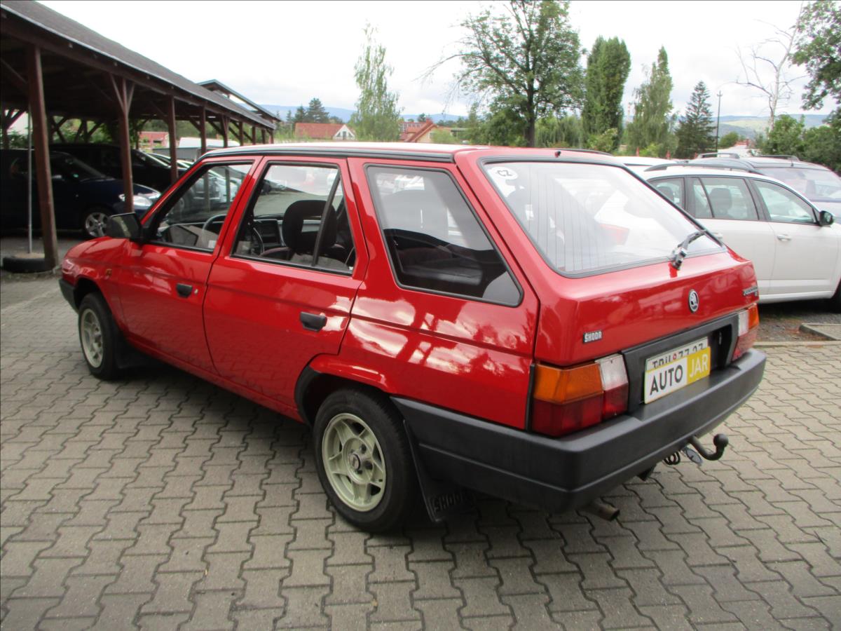 Škoda Forman