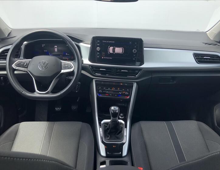 Volkswagen T-Roc 5