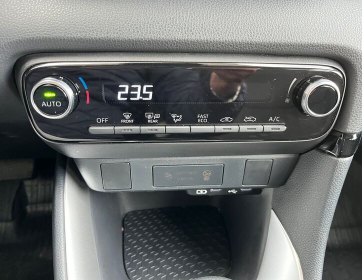 Toyota Yaris 22