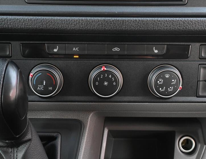 Volkswagen Crafter 23