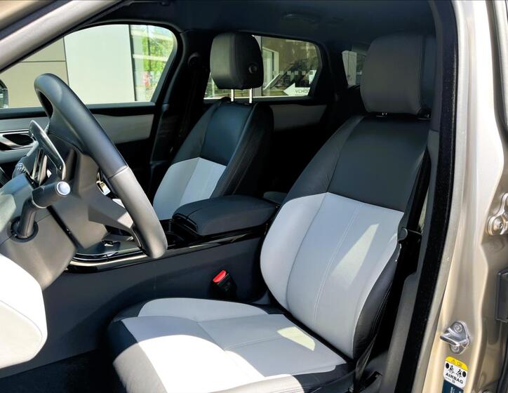 Land Rover Range Rover Velar 16