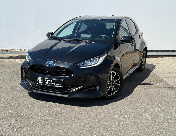 Toyota Yaris 1