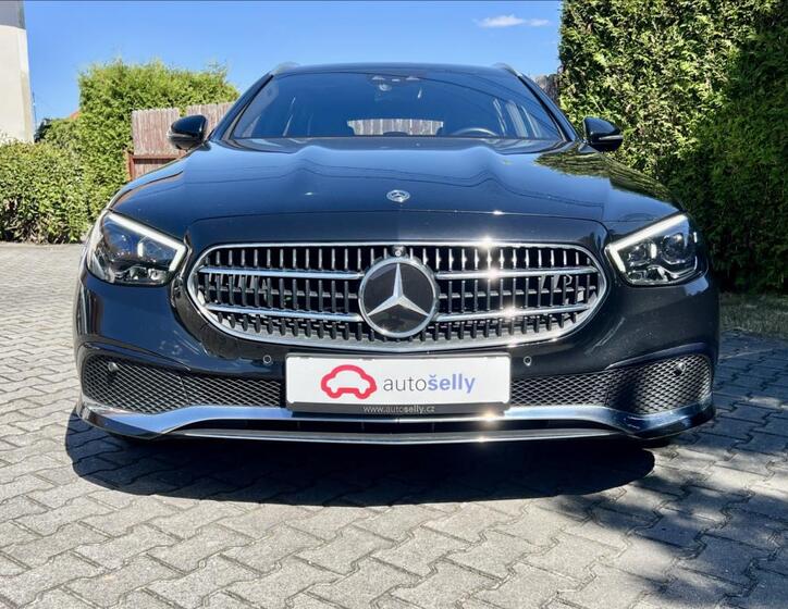 Mercedes-Benz Třídy E 9