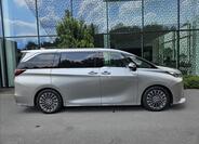Lexus LM 350h 4