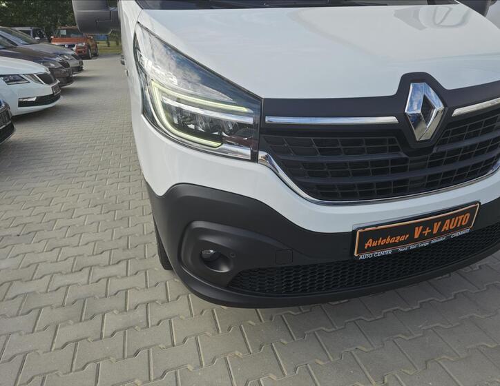 Renault Trafic 32