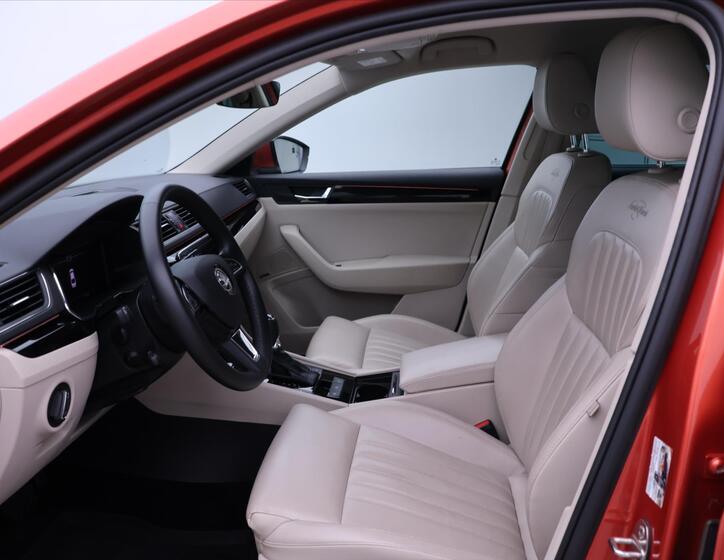 Škoda Superb 13