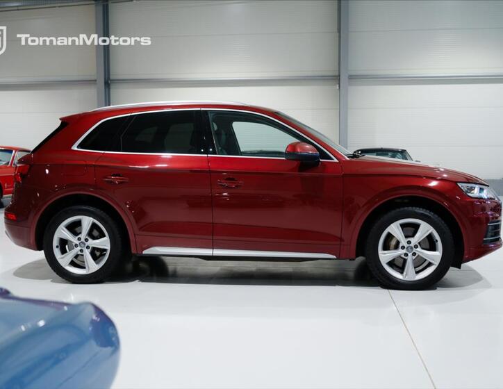 Audi Q5 4