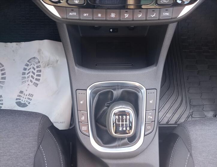 Hyundai i30 13