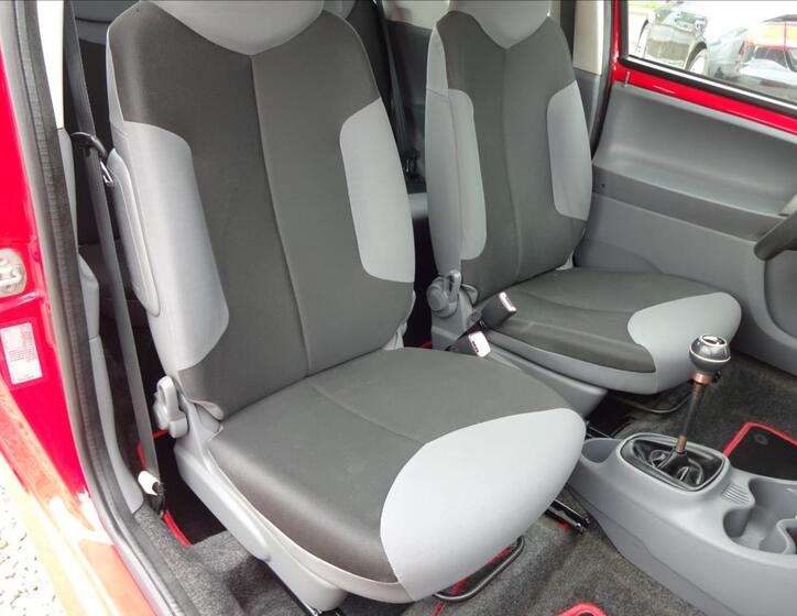 Peugeot 107 23