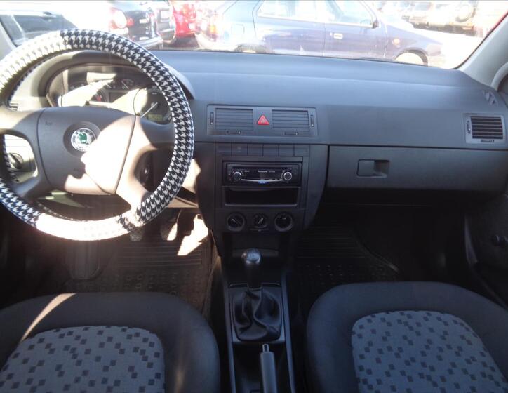 Škoda Fabia 12
